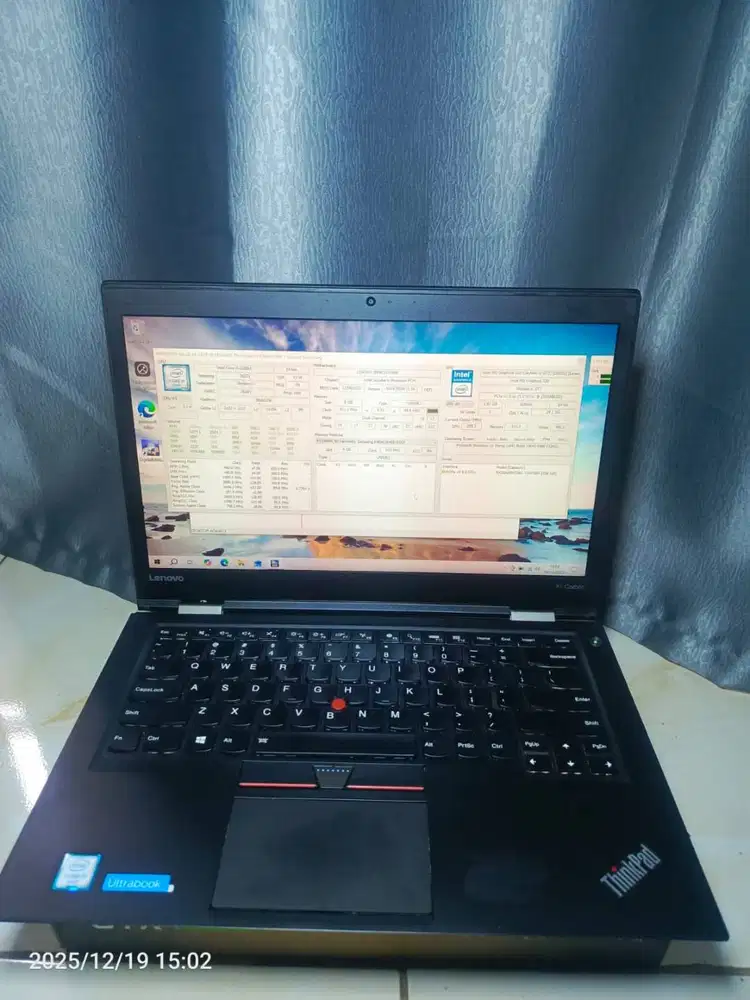 Lenovo thinkpad x1 carbon Core i5 Gen 6 RAM 8GB SSD 256GB resolusi 2k