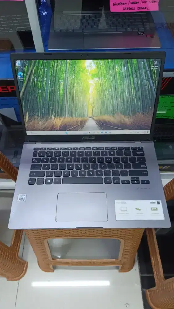 Asus vibobook x415j.