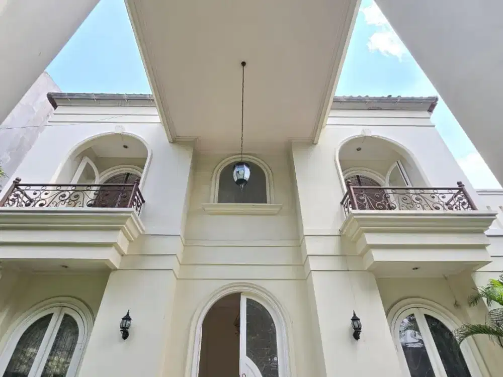 Disewakan Luxury House Kemang Dalam