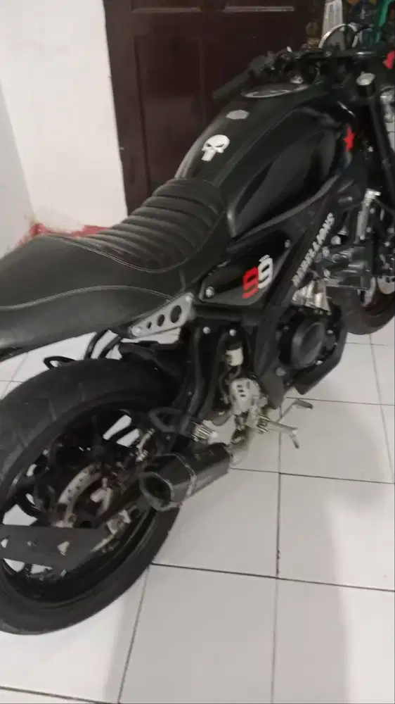 Benelli TNT 250 Custom Cafe/Naked Style