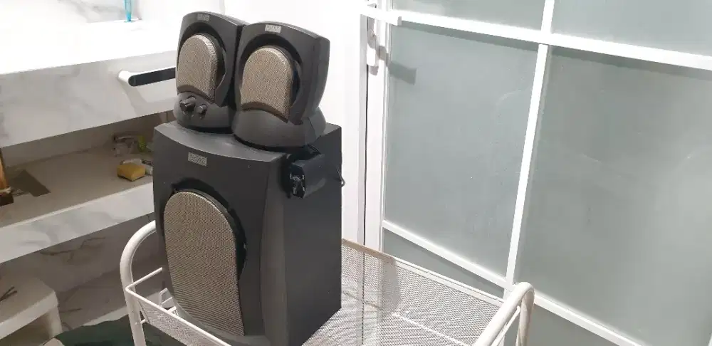 Speaker komputer include aubwoofer ALTEC LANSING AVS300 second