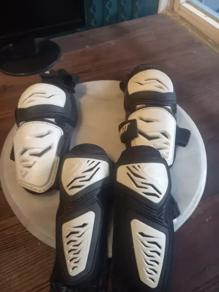 Deker dan knee leatt original