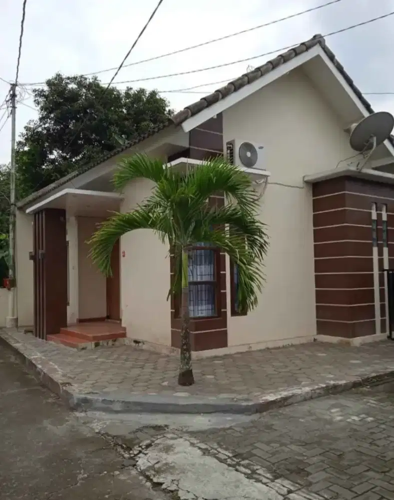 Dikontrakan Rumah Strategis di Utara Hotel Hyatt