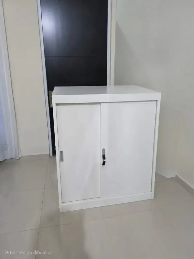 Jual lemari dari besi ukuran 90x40x113, 3 susun