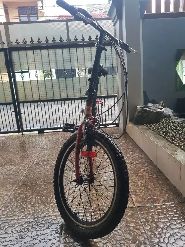 sepeda lipat genio strava