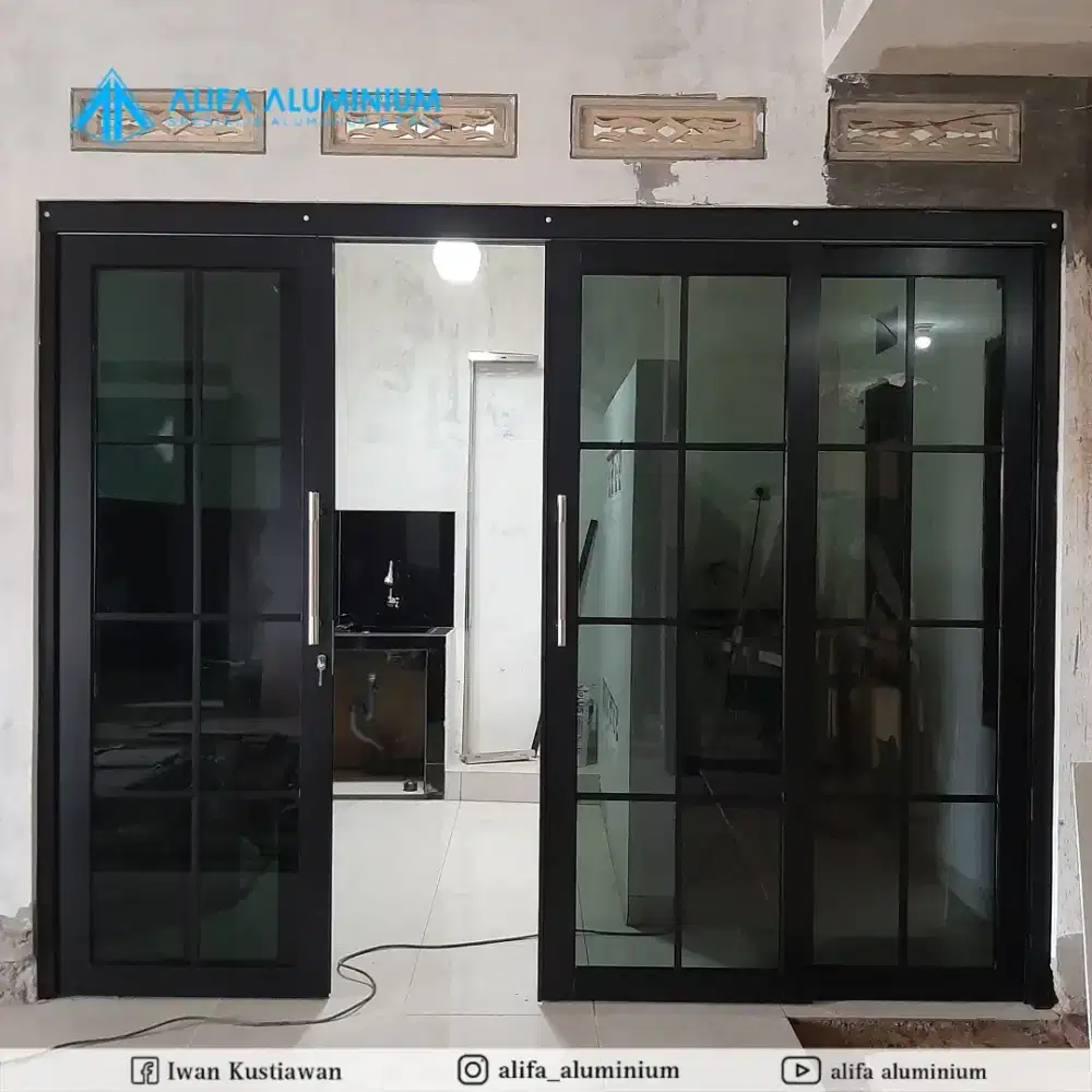 Pintu Aluminium Sliding Swing – Custom, Kuat & Modern