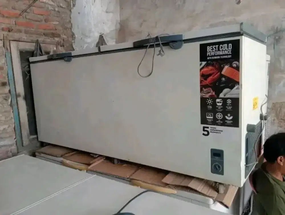 Friser bok Gea 1200 liter