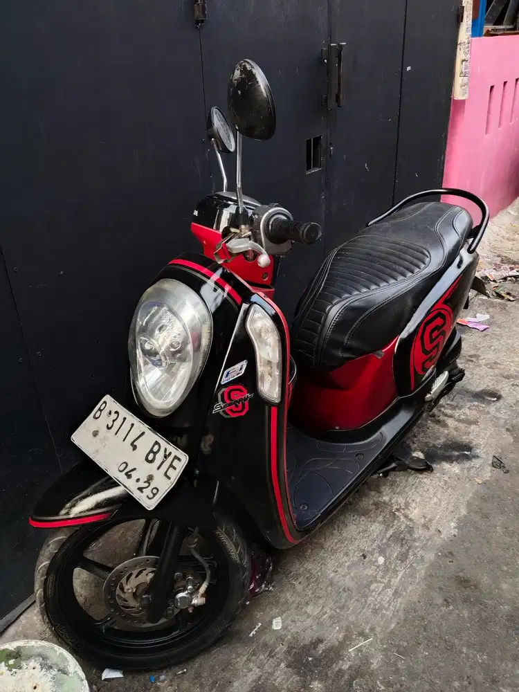 Honda Scoopy F1 2014 plqt
