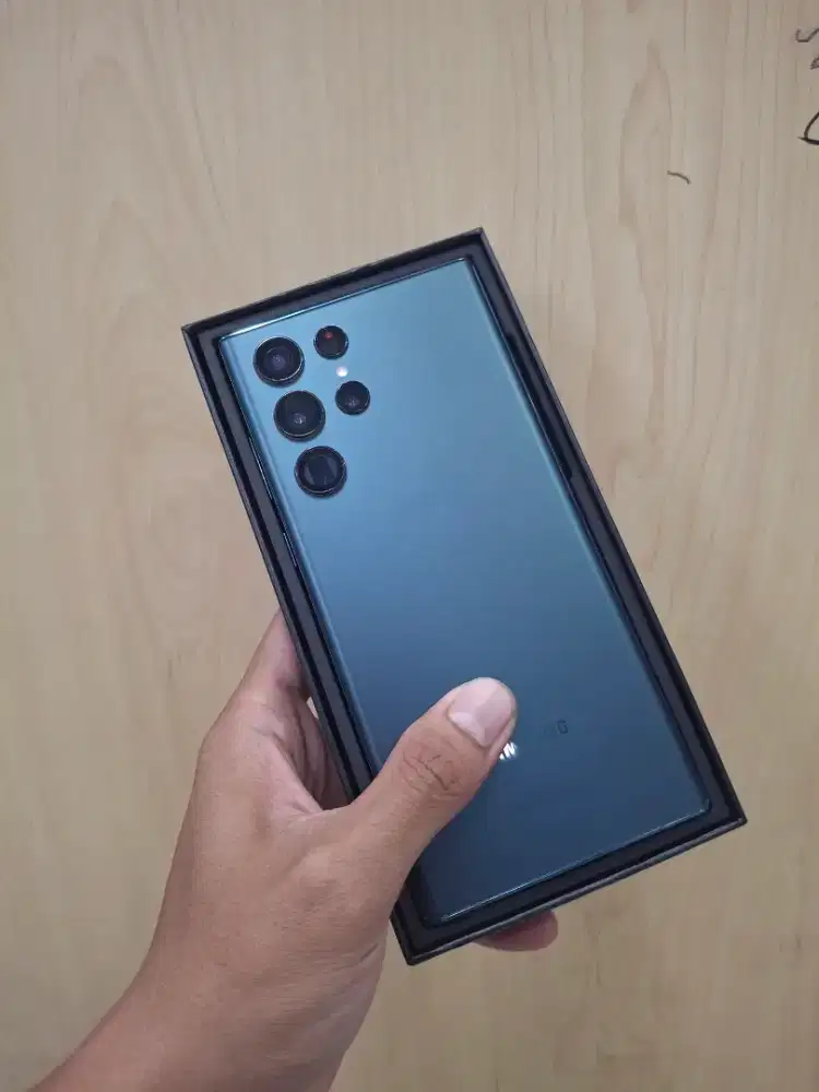 Samsung S22 ultra 12/256