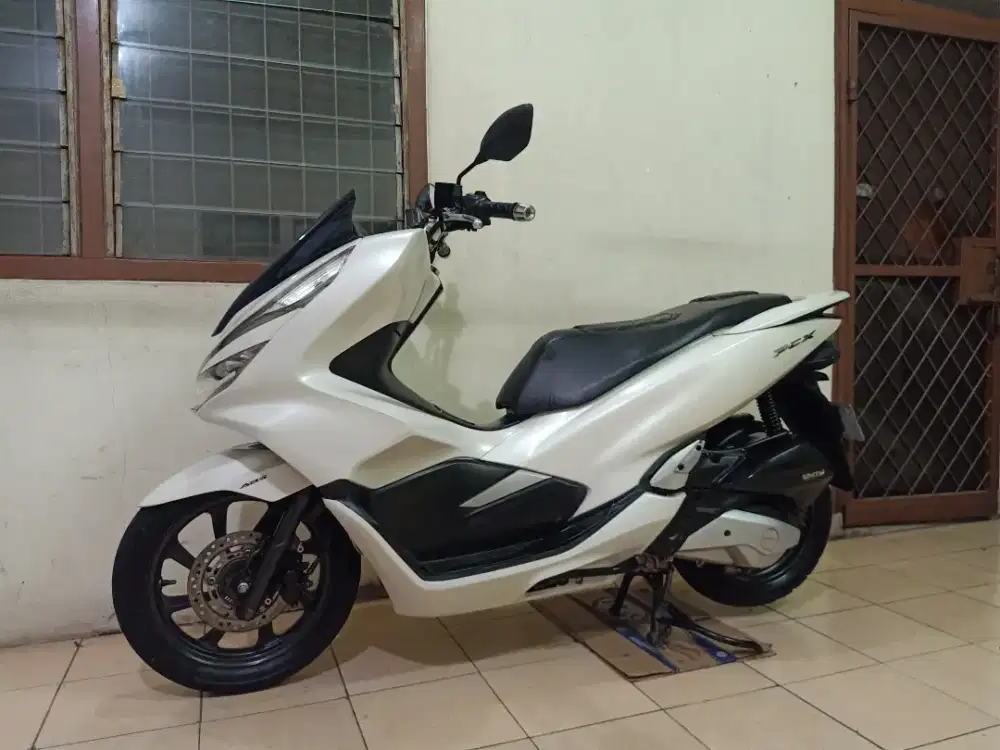 Honda PCX 150 ABS KEYLESS CBS ISS 2019 / 2020 (TYPE TERTINGGI)