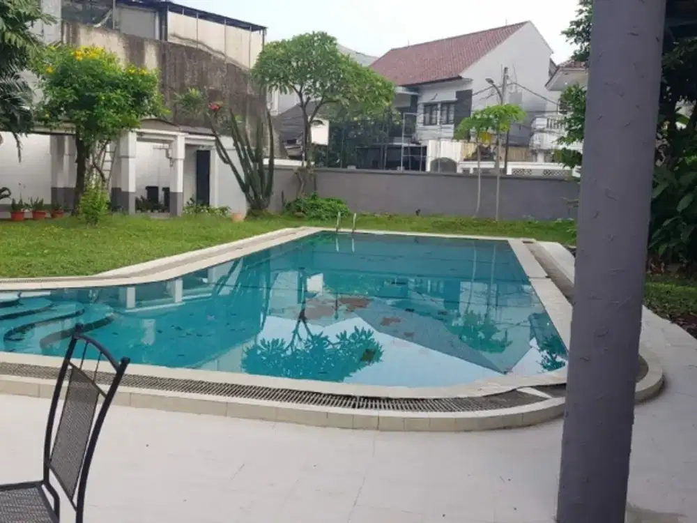 Tanah di pinggir jalan utama Bintaro Jakarta Selatan