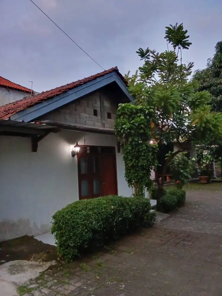 DIKONTRAKKAN LOKASI STRATEGIS DEKAT MRT LEBAK BULUS KRL PONDOK RANJI