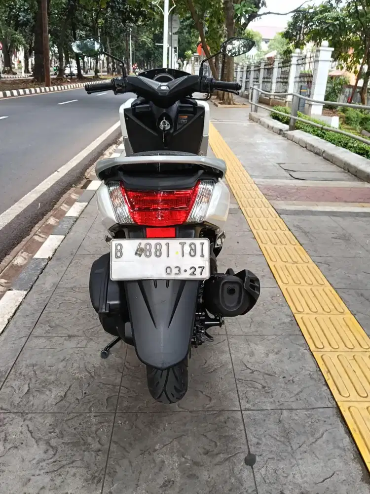 DIJUAL CASH YAMAHA N MAX OLD THN 2017 PAJAK IDUP SIAP PAKAI