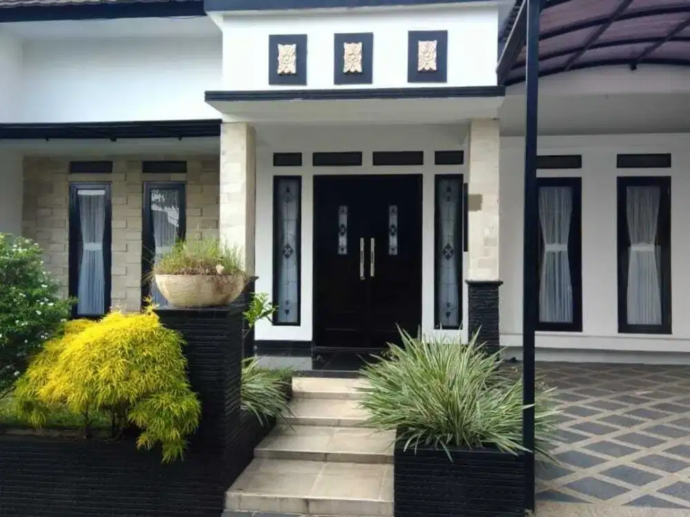 Rumah Bagus Nyaman Minimalis di Sektor 4 Bintaro Tangerang Selatan