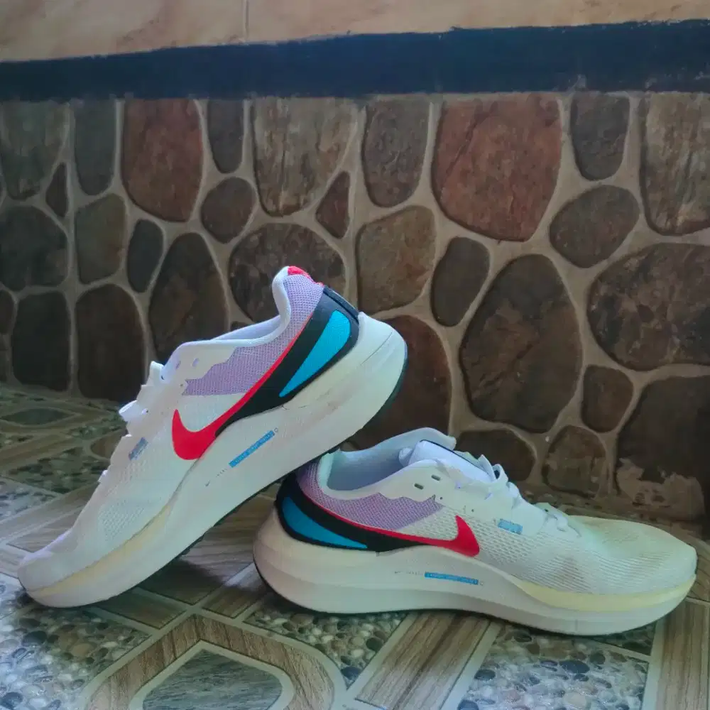 Nike Air Zoom Structure