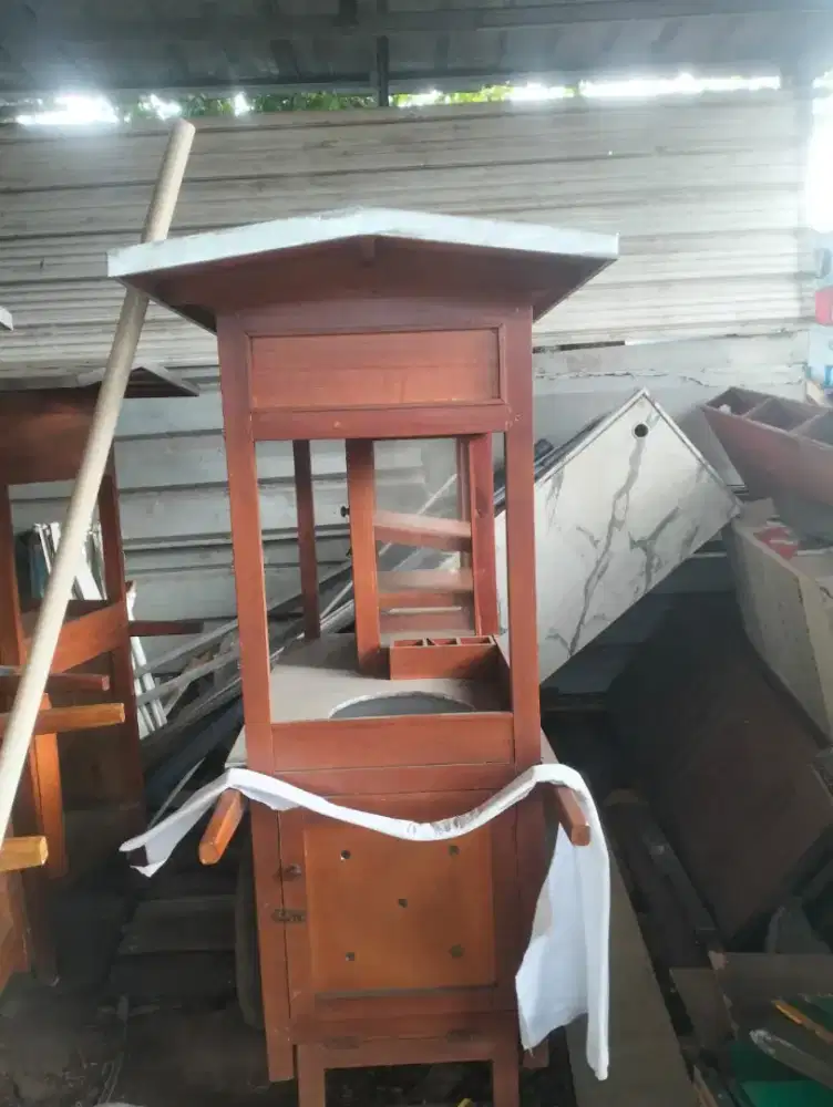 Gerobak kayu jati saccond bekas resto