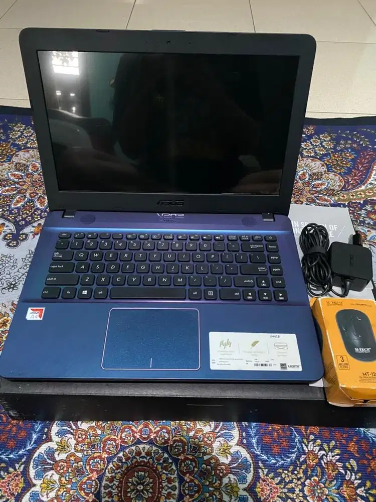 Laptop Asus X441B-GA444T