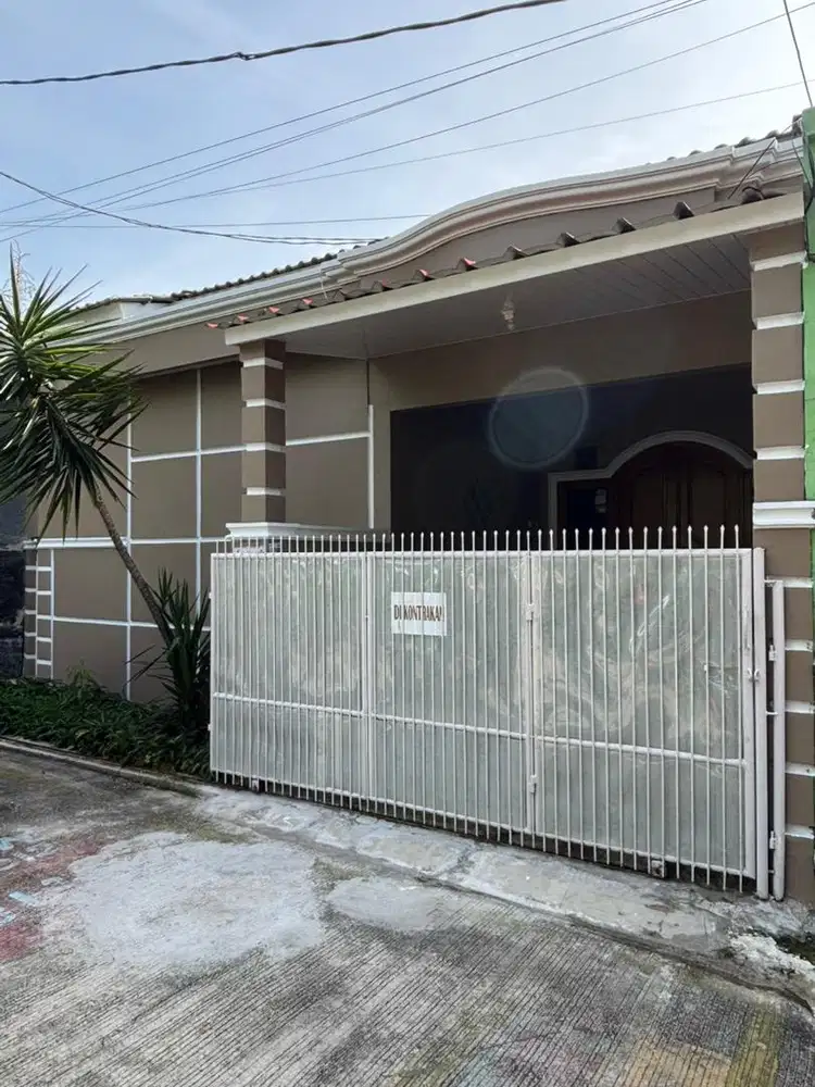 Rumah disewakan tahunan