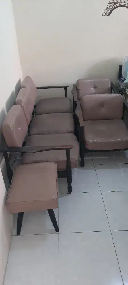 Sofa klasik 3111 coklat mocca