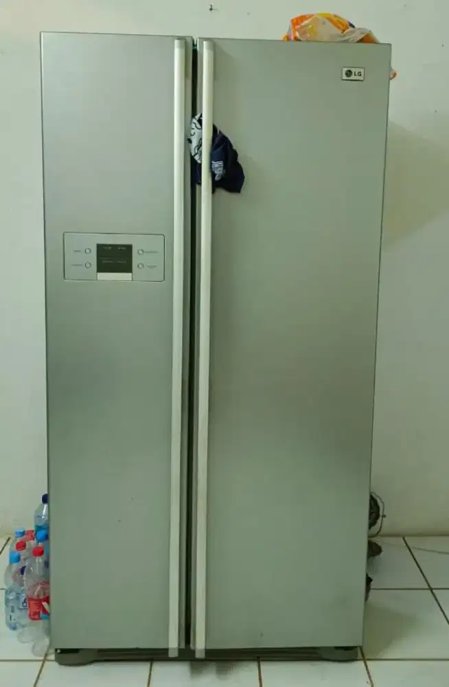 Kulkas LG side by side