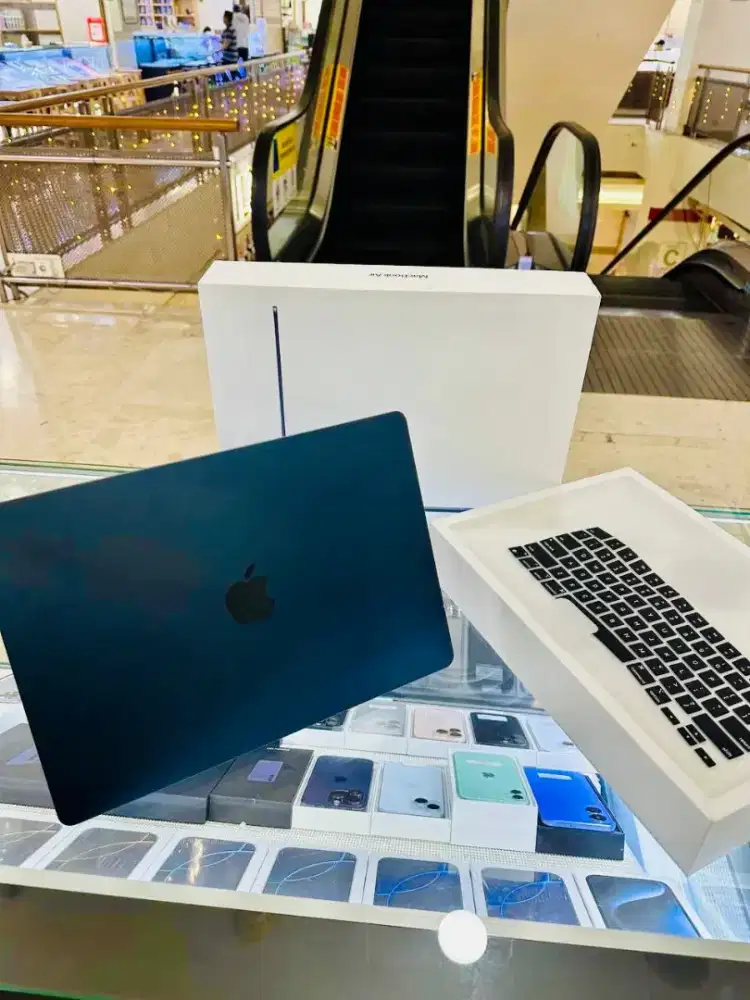 Macbook Air M2 15.3 inch 2023 BH 99% Inter Midnight 8GB/256GB