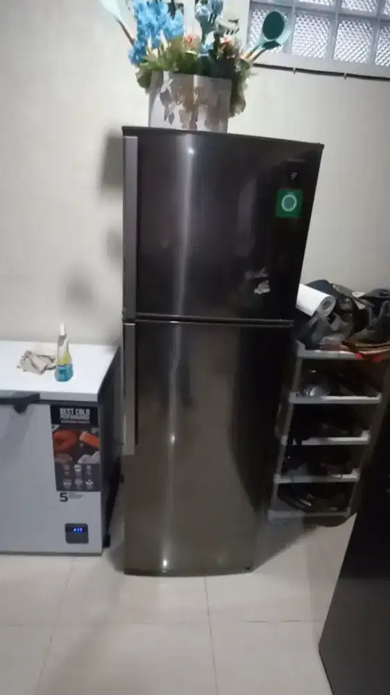 Kulkas sharp sj 450 g