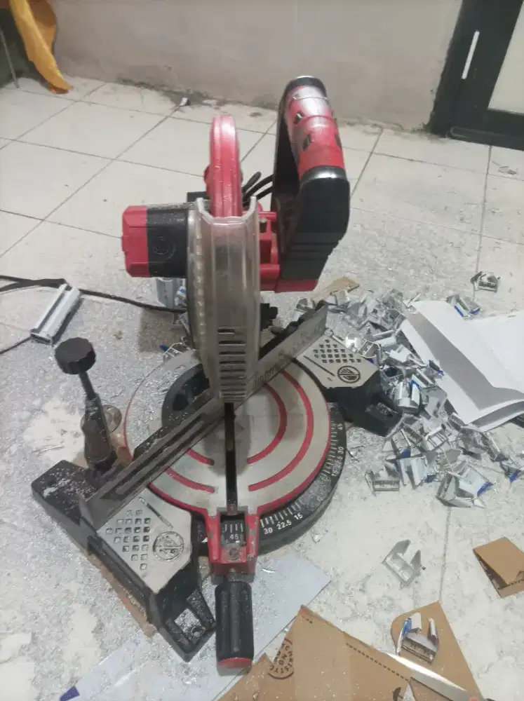 mesin potong almuniun bitec