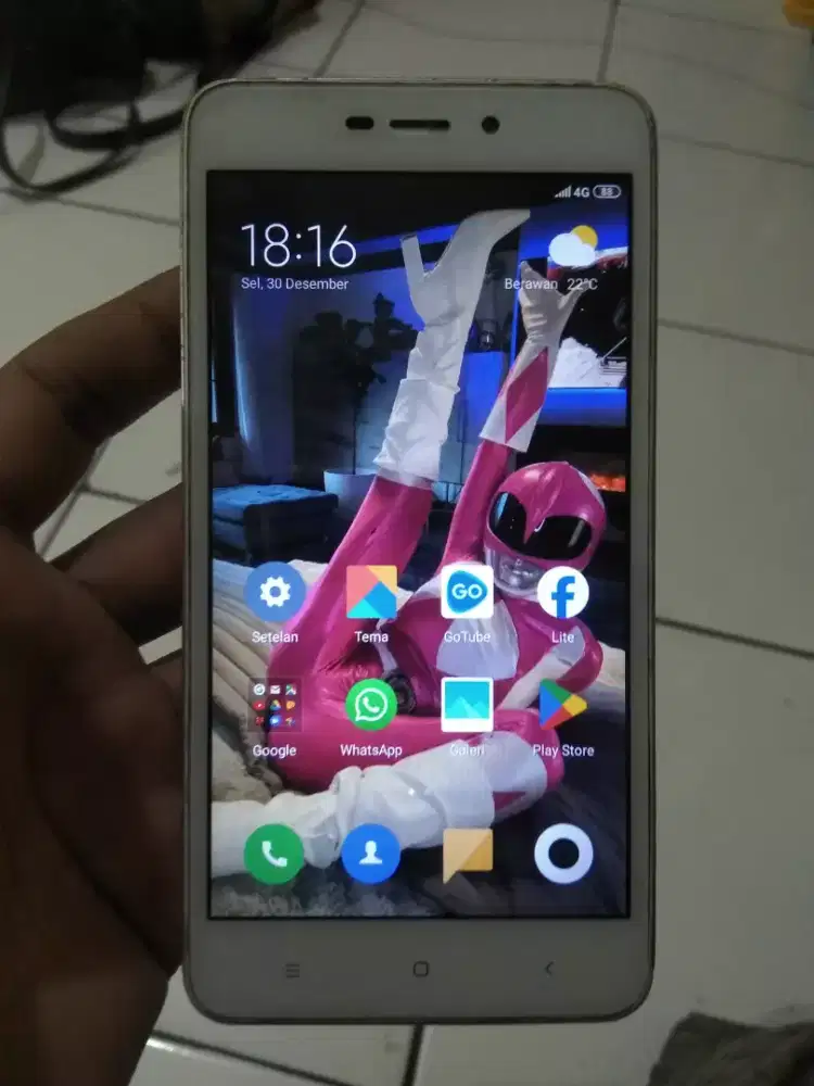 Xiaomi redmi 4a 4G 2/16 layar 5 inchi