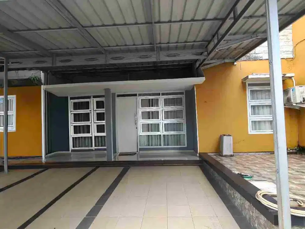 Rumah dekat Mesjid Wika 144