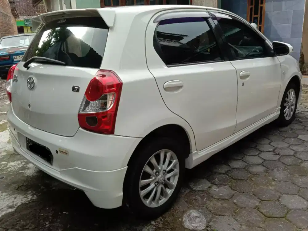 TOYOTA ETIOS VALCO tipe G 2013 AB