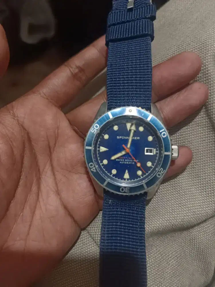 Jam tangan Spinnaker wreck bekas mulus fullset