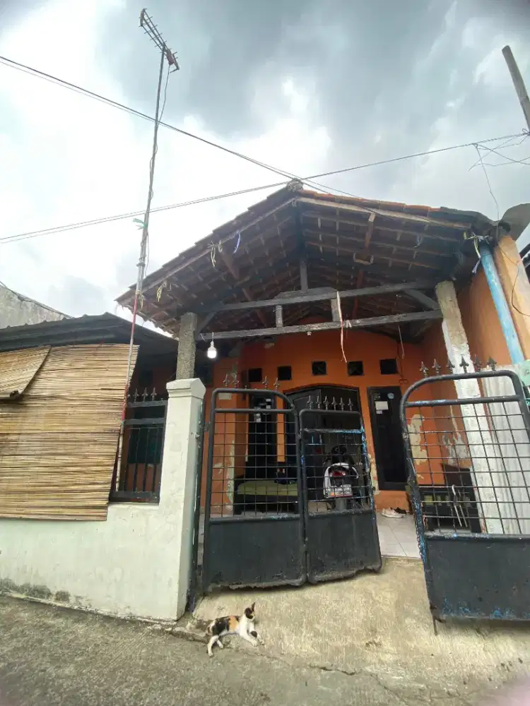 Di Jual Rumah Strategis Pondok Gede