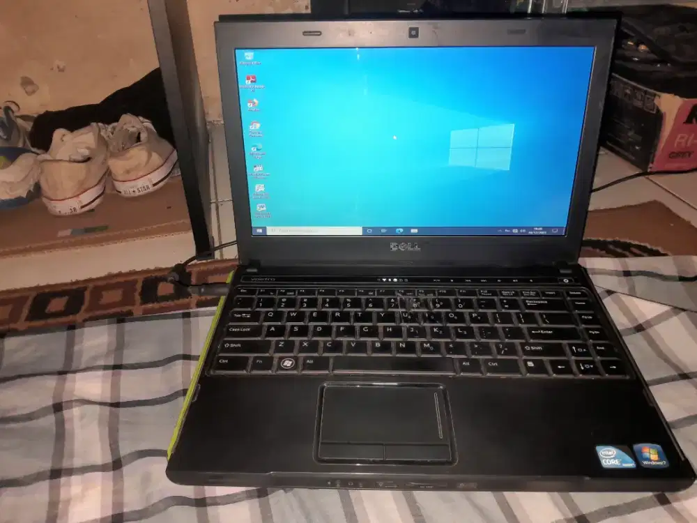 LAPTOP DELL VOSTRO 3300 CORE I3 GEN 1