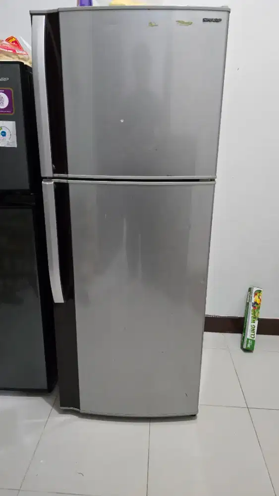 Kulkas Sharp 2 Pintu
