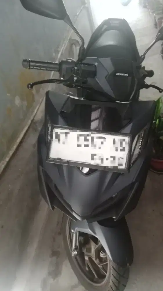 Dijual Motor Vario 160cc Sekalian Takeover