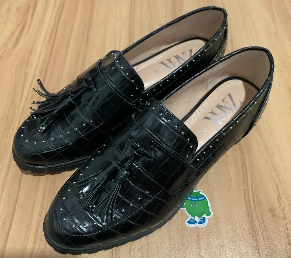 Sepatu (Flat Shoes) cewe Zara original (Used) 39