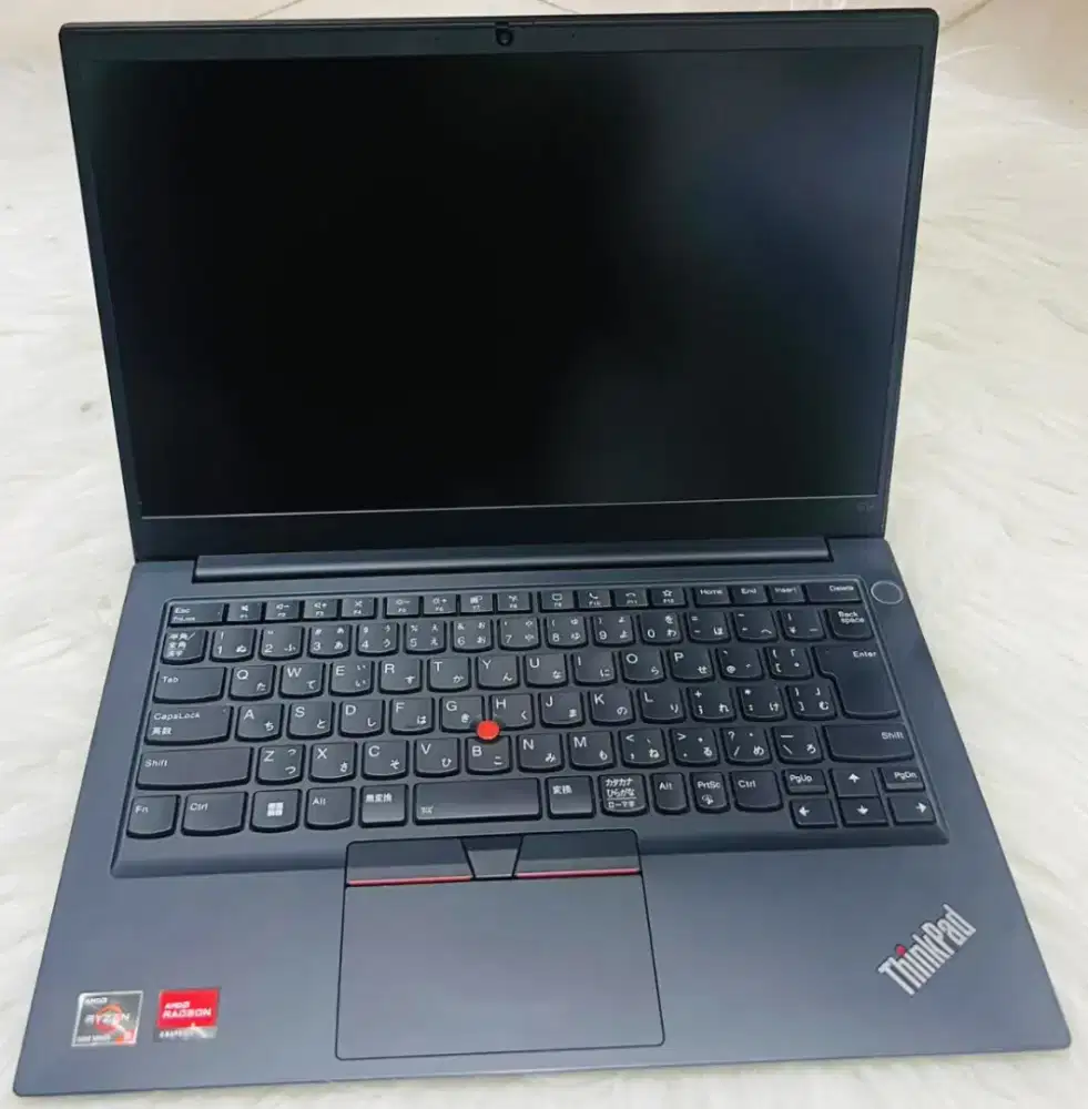 Lenovo thinkpad E14 Ram 24 SSD 256 AMD Ryzen 5 G4 5625U
