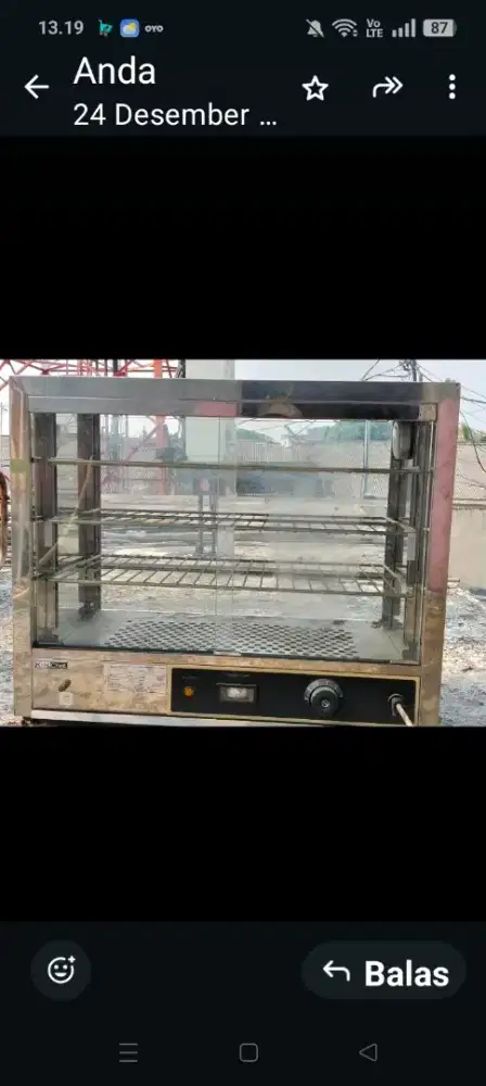 ETALASE DAN PENGGORENGAN FRIED CHICKEN