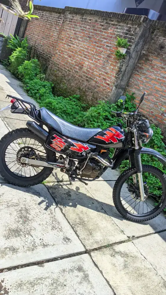 JUAL CEPAT  MOTOR GL CUSTOM TS125