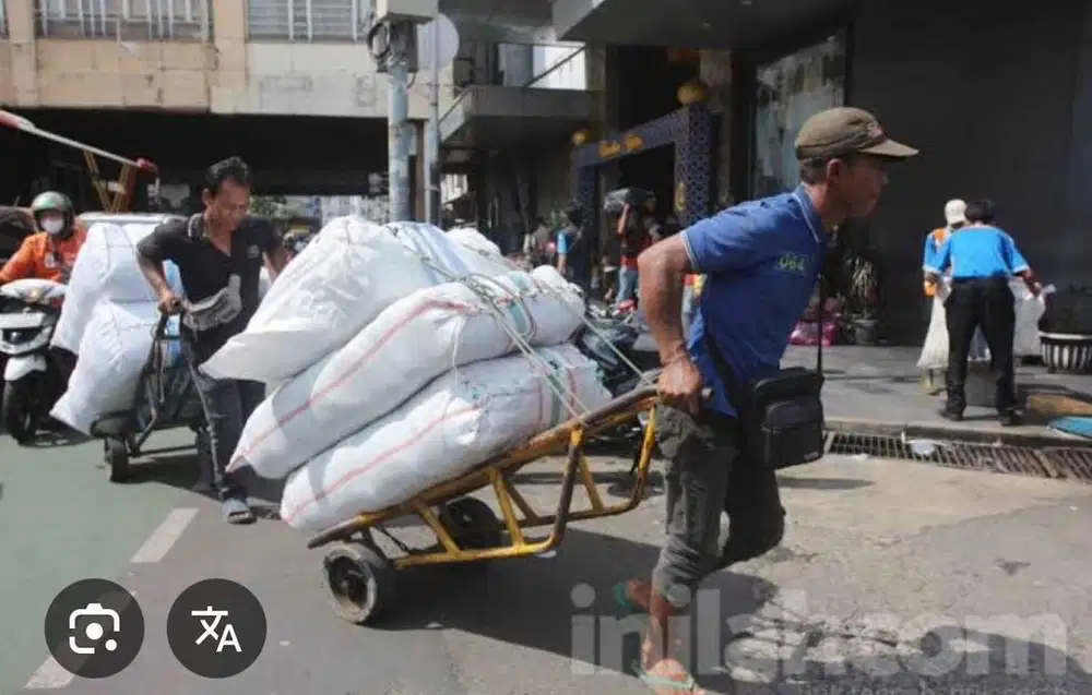 DICARI KULI ANGKAT BARANG