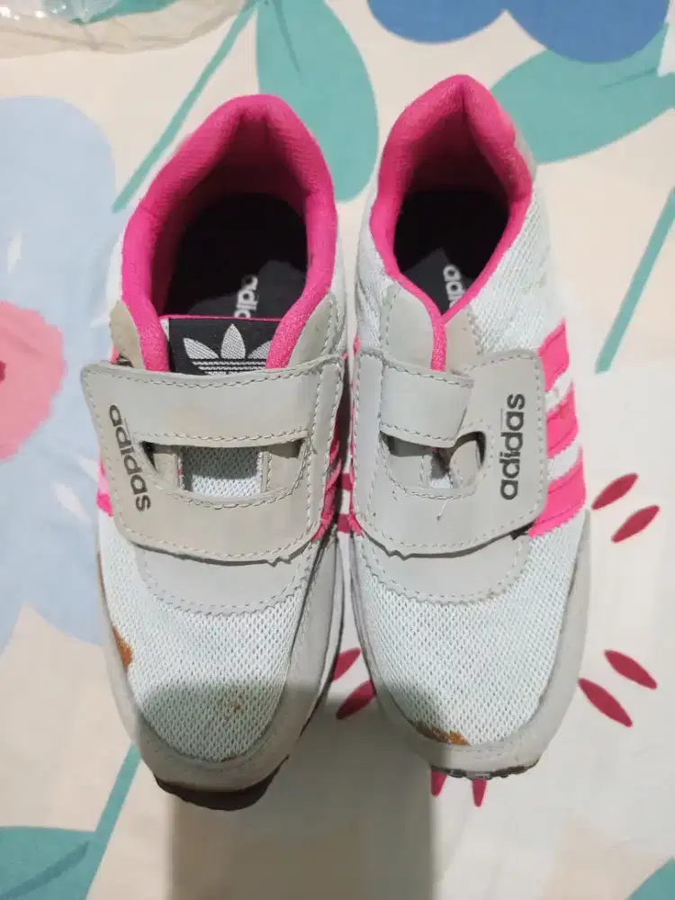 sepatu adidas anak perempuan usia 2-3th second