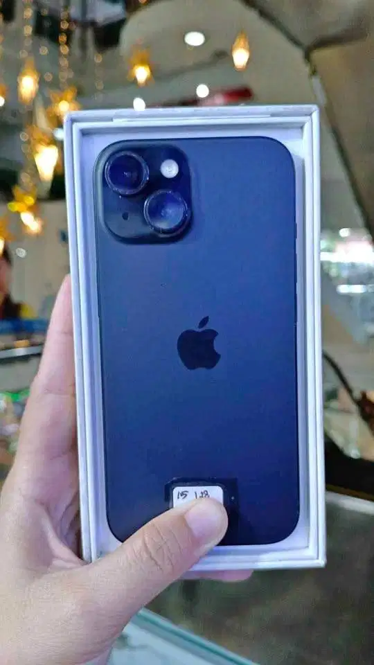 Iphone 15 128gb second indo