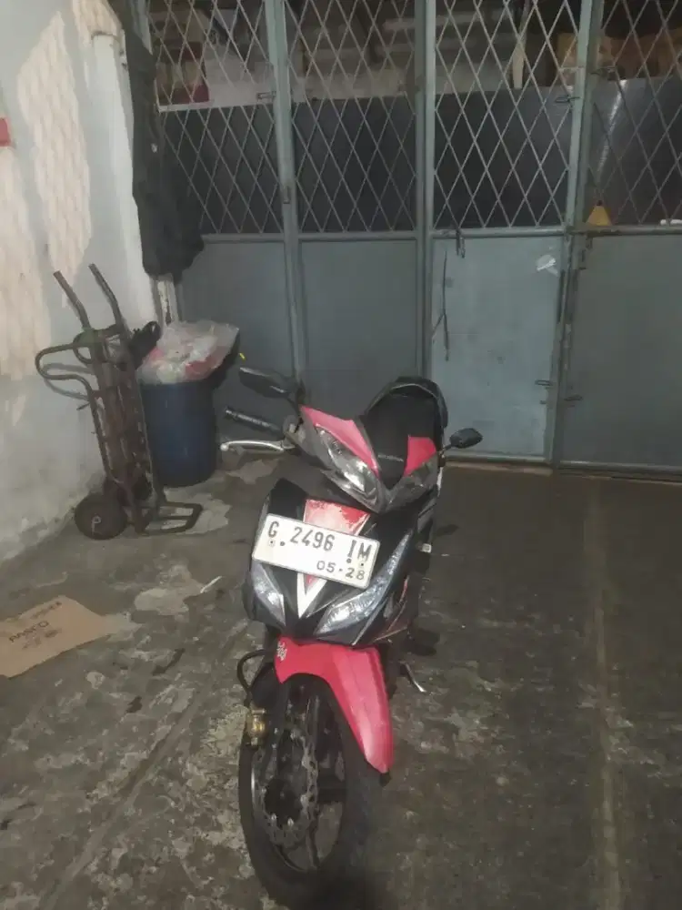 Di jual motor honda blade plat G 2496 IM plat Jawa tengah