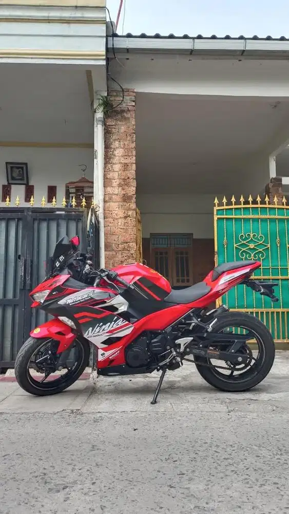 KAWASAKI NINJA 250 FI TAHUN 2022