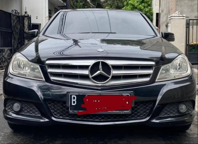 Dijual Mercy C 200 CGI 2012 Matic