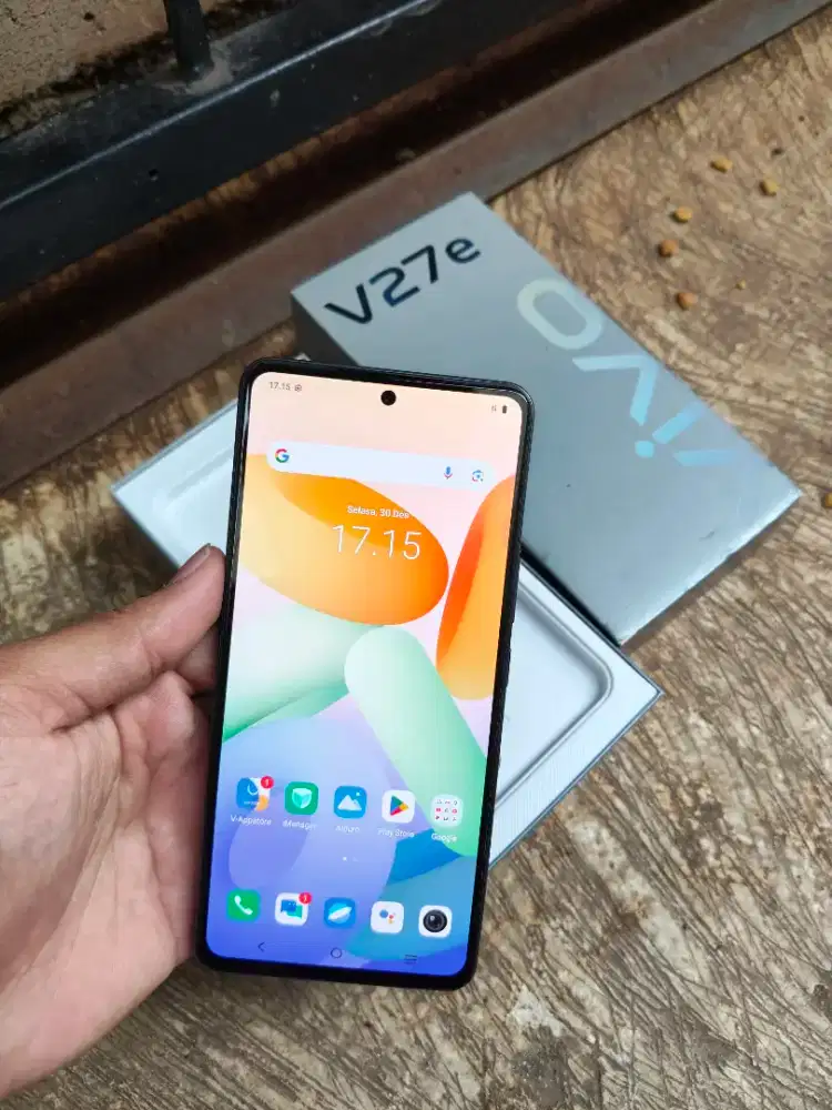 Vivo v27e ram 8/256 fullset
