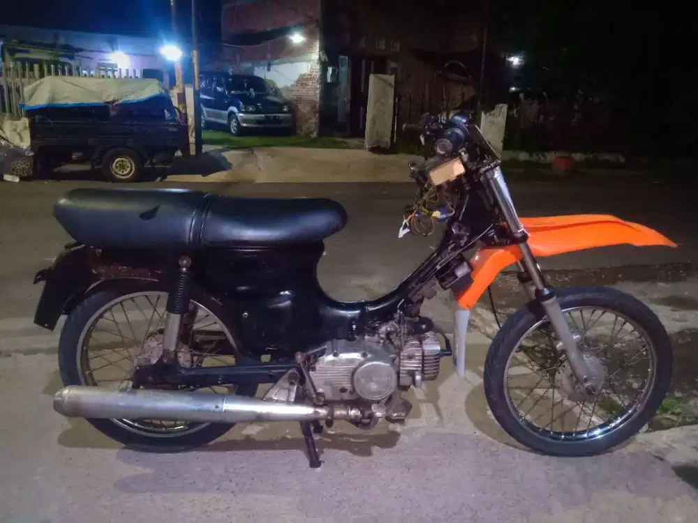 Suzuki rc 100 lengkap tembus plat