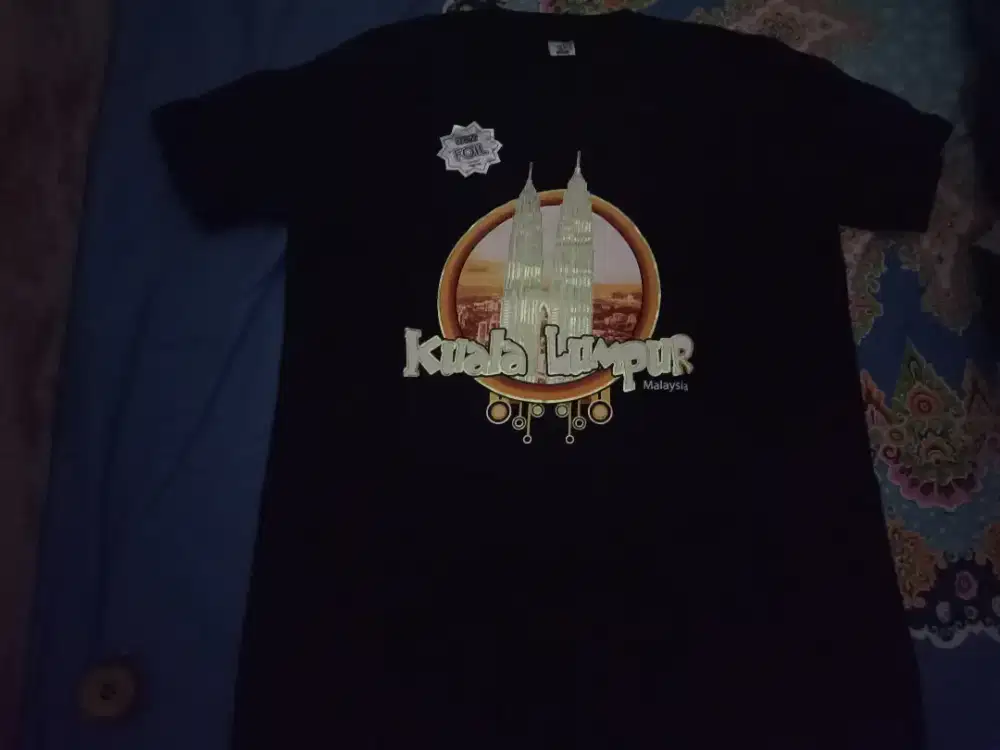 Baju Pakaian Atasan Kaos T Shirt Import Glow Original