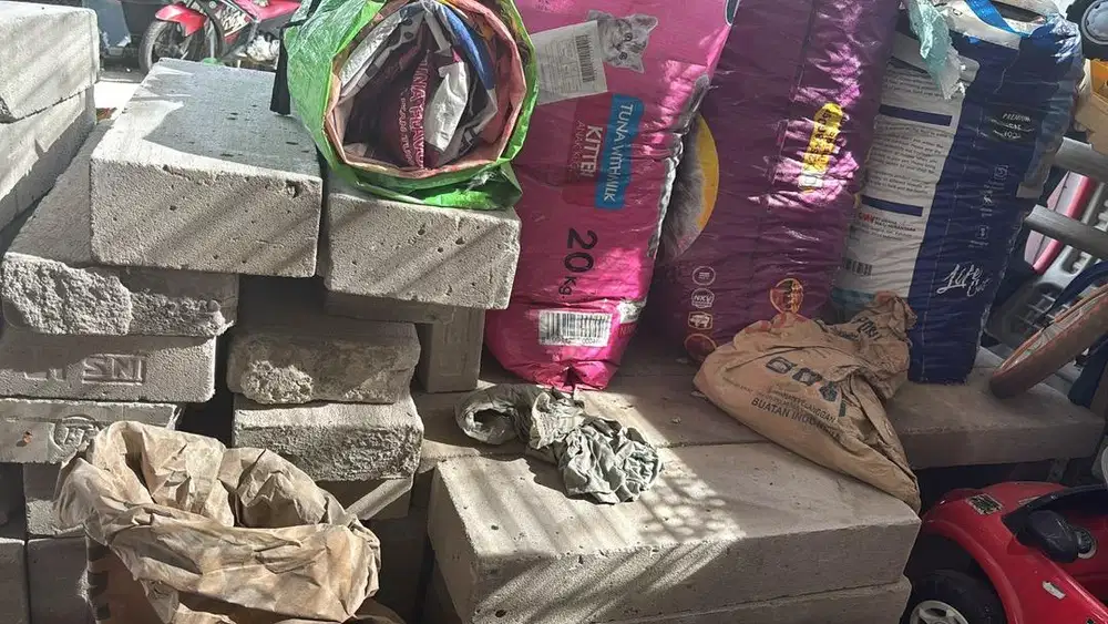 Hebel dan Pasir Kerikil