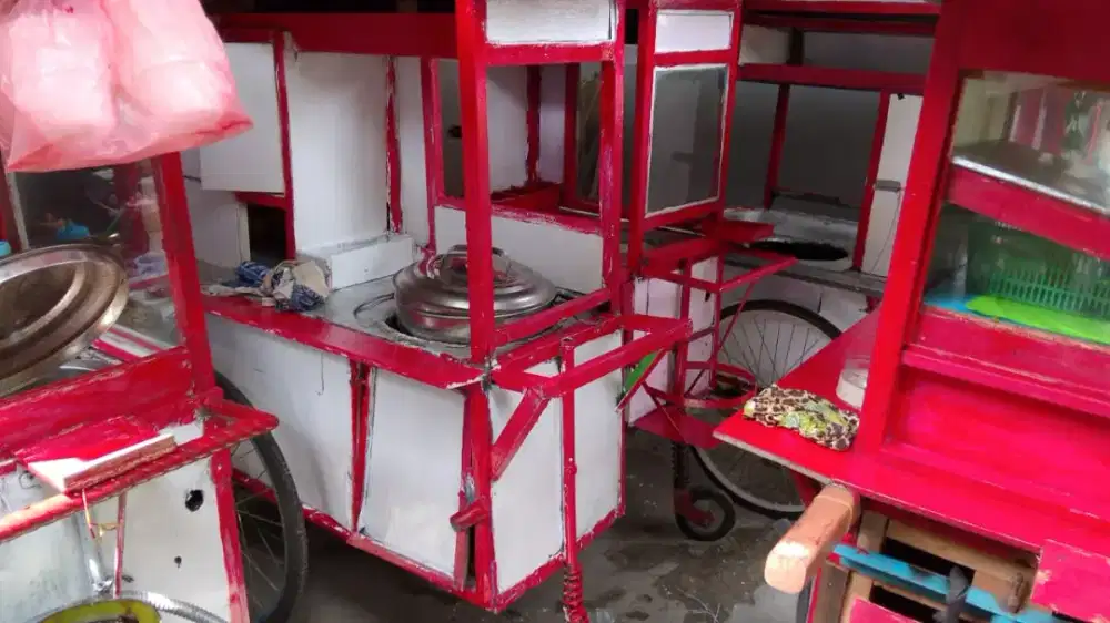 Gerobak bakso keliling